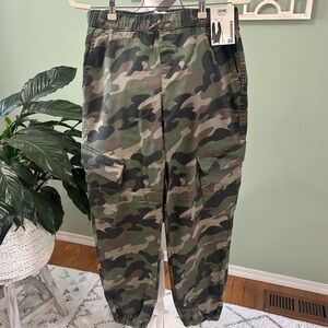 No Boundaries Camouflage Cargo Pants
